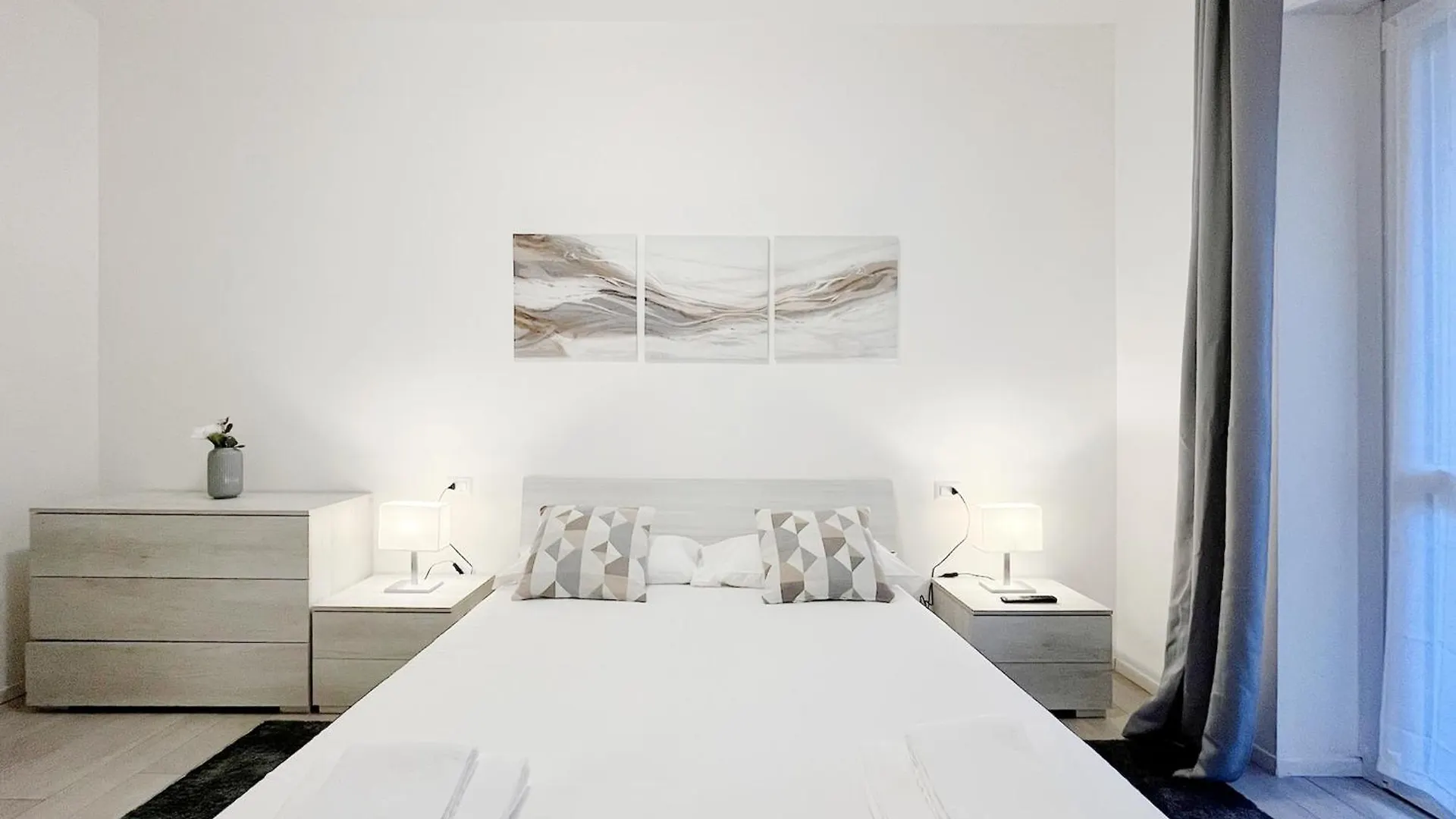 20 Min Duomo - Modern Apartment Milano 0*,  Italien